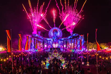 Orlando edc - ORLANDO, Fla. – The Electric Daisy Carnival is bringing music, performers, pyrotechnics and more back to Orlando next week. EDC Orlando is a three-day music festival experience at Tinker Field ...